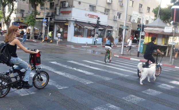 מאור שוייצר והאקסית אוקטובר 21 (צילום: צ'ינו פפראצי)