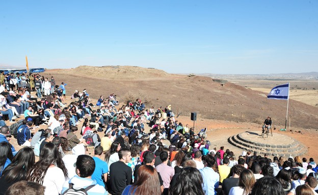 מסע בעקבות לוחמים 2015 (צילום: יחידה להכנה לצה"ל וגדנ"ע, האגף הביטחוני חברתי, משרד הביטחון)