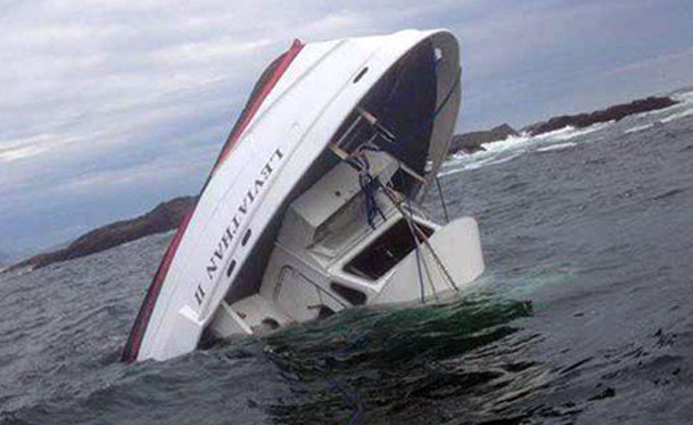 תיעוד מספינת החילוץ (צילום: SKY NEWS)