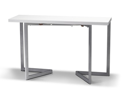 אורבן, שולחן אוכל מתקפל לקונסולה דגם clipper, 690 שקלים. (צילום: יחצ Urban)