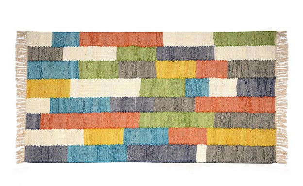 פוקס הום, שטיח צבעוני, 360 שקלים.  (צילום: אפרת אשל)