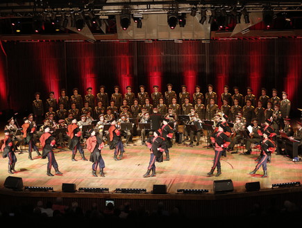 מקהלת הצבא האדום בהופעה, נובמבר 2015 (צילום: אלירן אביטל)