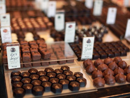 טבעון מישי שוקולד פרלינים חנות (צילום: ג'רמי יפה, mako אוכל)
