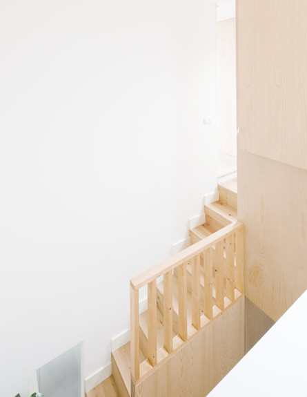 דירה באישמפלה, ג, מדרגות (9) (צילום: Eugeni Bach)