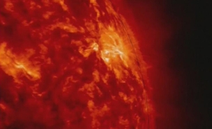 התפרצות סולרית על פני השמש (צילום: רויטרס)