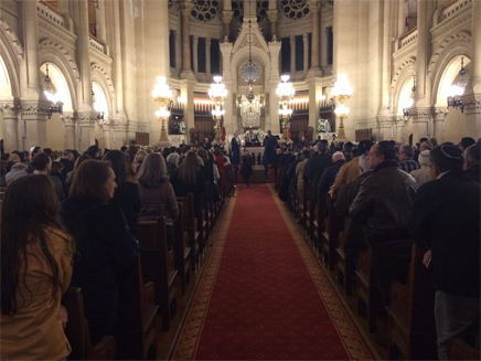 תפילת הזיכרון בבית הכנסת בפריז