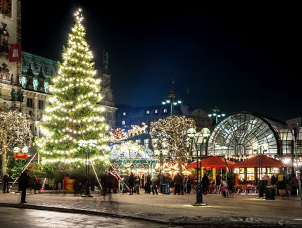 שוק חג מולד Rathausmarkt, המבורג, גרמניה (צילום: אימג'בנק / Thinkstock)