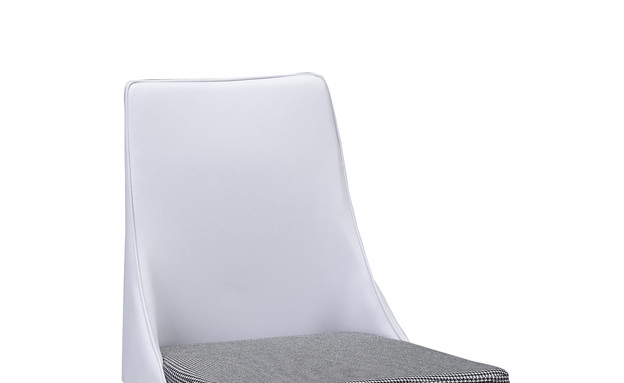 כסא דגם BOLTON ברשת URBAN. מחיר 189 שח במקום 299 ש (צילום: ישראל כהן)