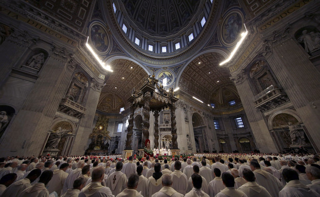2.4 דרשת אפיפיור (צילום: Sakchai Lalit | AP)