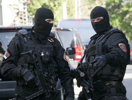 יחידה מיוחדת של המשטרה הסרבית (צילום: police-magazine.blogspot.co.il)
