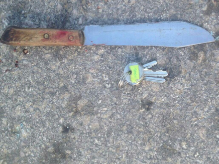 הסכין שהתגלתה במכונית (צילום: דובר צה
