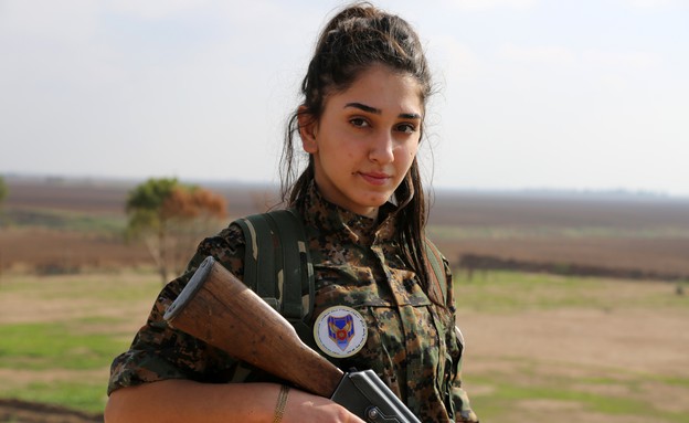 הכוח הנשי החדש שנלחם בדאע"ש (צילום: אימג'בנק/AFP)