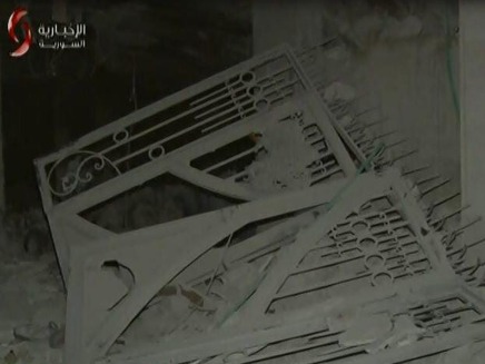 מטוסי קרב שיגרו 4 טילים (צילום: הטלוויזיה הסורית)