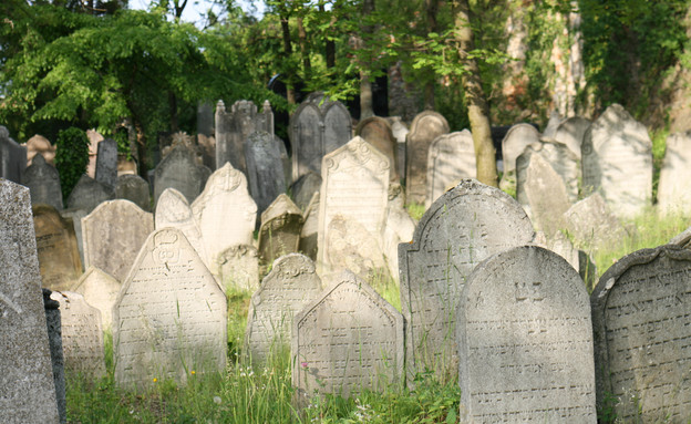 בית קברות יהודי (אילוסטרציה: Jiri Vaclavek, Thinkstock)