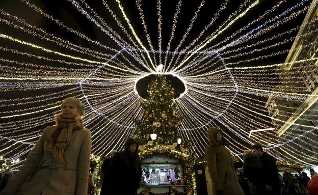 גם חגיגות השנה החדשה כבר החלו. מוסקבה (צילום: רויטרס)