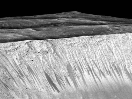 מים בששון. התגלית המרעישה על מאדים (צילום: nasa)