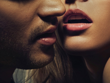 כמעט נשיקה (צילום: אימג'בנק / Thinkstock)