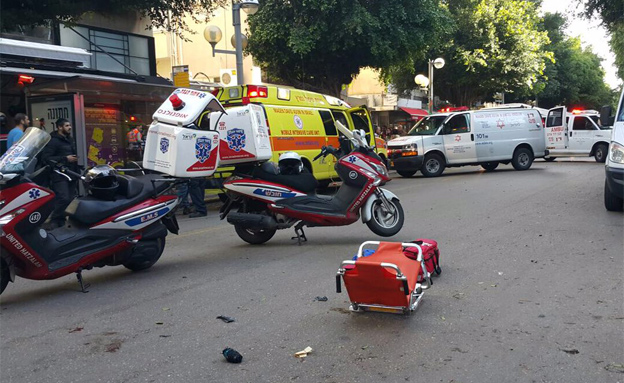 הרקע לאירוע טרם התברר, ת"א (צילום: יונתן גרון) הרקע לאירוע טרם התברר, ת"א (צילום: יונתן גרון)