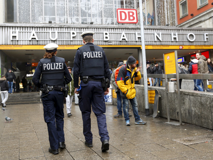 המשטרה במינכן, הבוקר (צילום: רויטרס)