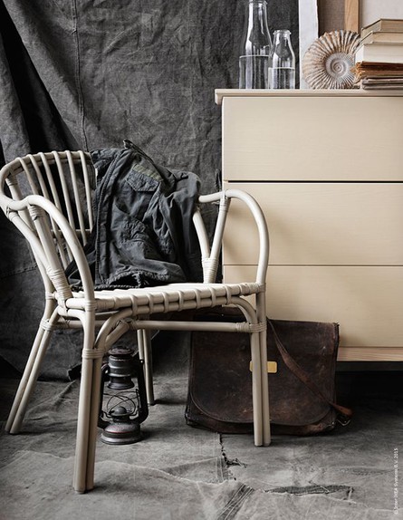 כסא רטאן אפור בהיר (צילום: IKEA)