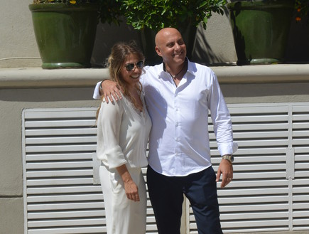 כוכי מרדכי בחתונתה השלישית עם שרון וייסמן ב-2014 (צילום: צ'ינו פפראצי)