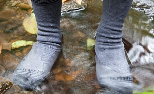 גרביים חסיני מים (צילום: מתוך אמאזון)