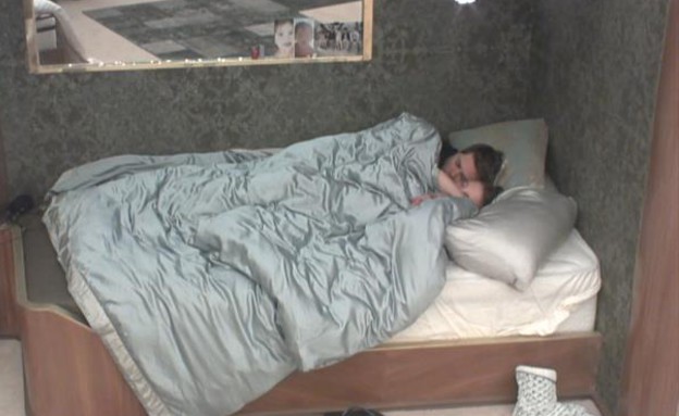 שי חי ותניה בחדר השינה (צילום: מתוך האח הגדול 7, שידורי קשת)