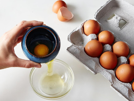 מפריד ביצים (צילום: Robyn Langhorst)