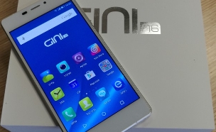 סמארטפון Gini N6 של פלאפון (צילום: צחי הופמן, NEXTER)