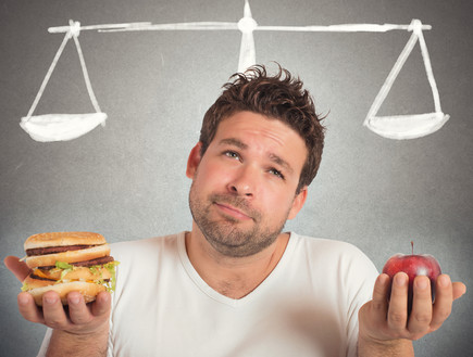 גבר בדיאטה (צילום: alphaspirit, Shutterstock)