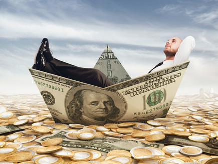 איש שט על שטר כסף (אילוסטרציה: Shutterstock)