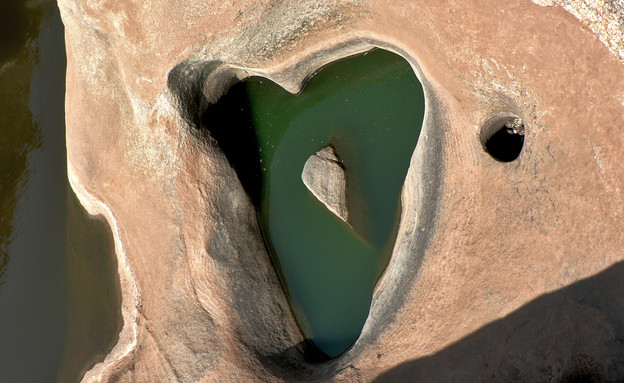 לב באבן (צילום: premasagar, Flickr / CC BY-NC 2.0)
