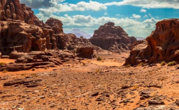 אדמה ירדנית שנראית כמו מאדים (צילום: petrafromisrael.com)