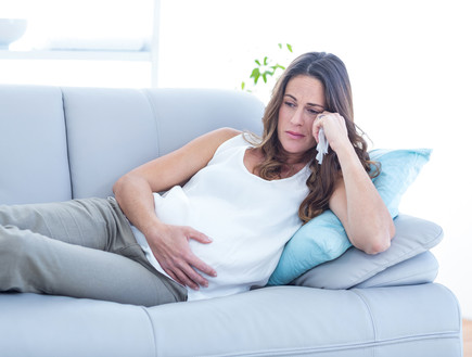 אישה בהריון עצובה (צילום: wavebreakmedia, Shutterstock)