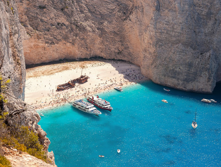 חוף נבגיו בזקינטוס, יוון (צילום: mkos83 / Shutterstock)