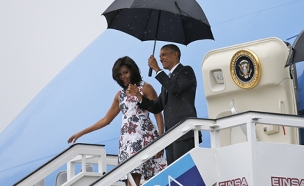 אובמה ומישל מגיעים לקובה (צילום: חדשות 2)