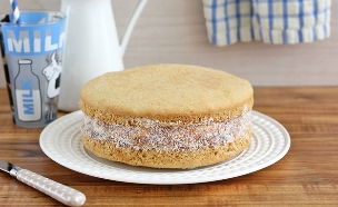 עוגיית אלפחורס ענקית (צילום: ענבל לביא, mako אוכל)