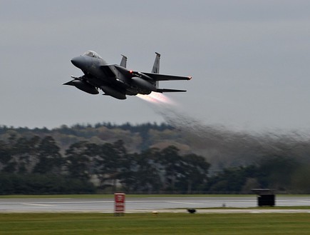 עלות המלחמה בדאעש (צילום: Incirlik Air Base/Anadolu Agency/Getty Images)