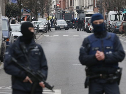 כוחות בבריסל לאחר הפיגועים, היום (צילום: רויטרס)
