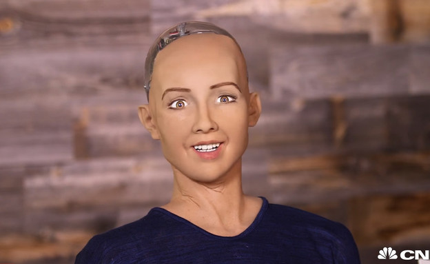 סופיה הרובוטית (צילום: יוטיוב)