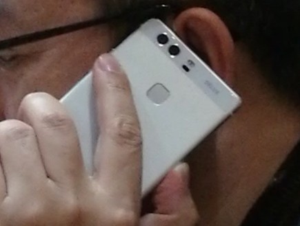 סמארטפון וואווי P9 עם מצלמה אחורית כפולה
