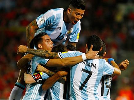ארגנטינה חוגגת. ניצחון חוץ יקר מפז בסנטיאגו (getty) (צילום: ספורט 5)