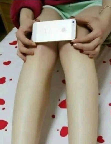 אתגר אייפון (צילום:  weibo)