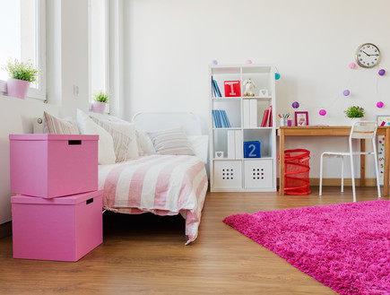 הסלון של שי מיקה, שטיח (צילום: Shutterstock)