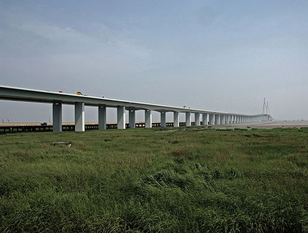 גשר מפרץ האנגזו, סין (צילום: באדיבות ויקיפדיה)