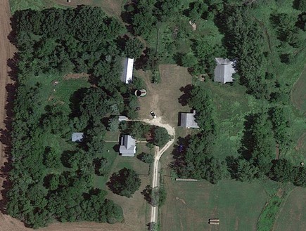 חוות פוגלמן בקנזז, הגיהנם של האינטרנט (צילום: מתוך Google Maps)