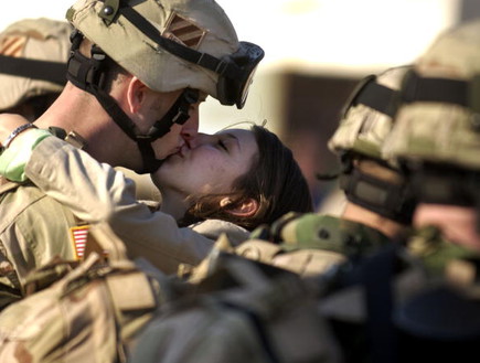 זוגיות וצבא (צילום: Stephen Morton, GettyImages IL)