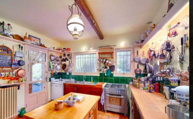 המטבח של ג'וליה צ'יילד (צילום: Airbnb)