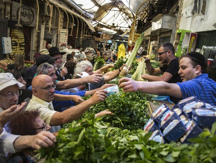 שוק מחנה יהודה בירושלים (צילום: אוליבייה פיטוסי, TheMarker)