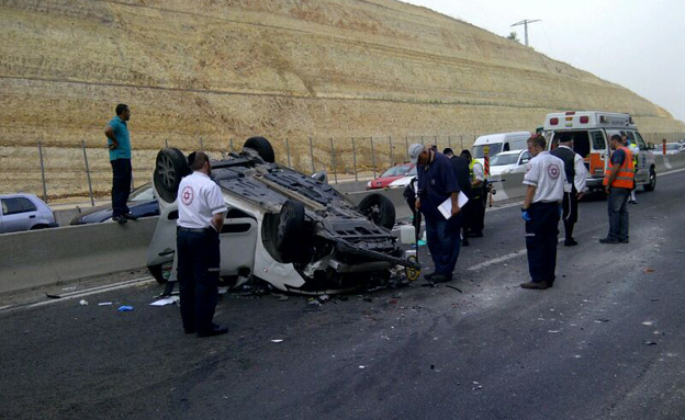 שני הרוגים בתאונות תוך שעה (צילום: דוברות אגף התנועה)